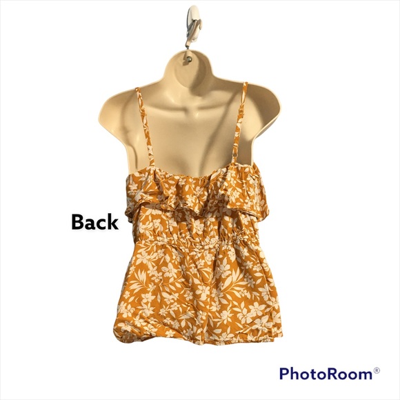 Old Navy Summer Ruffle Top - Picture 2 of 4